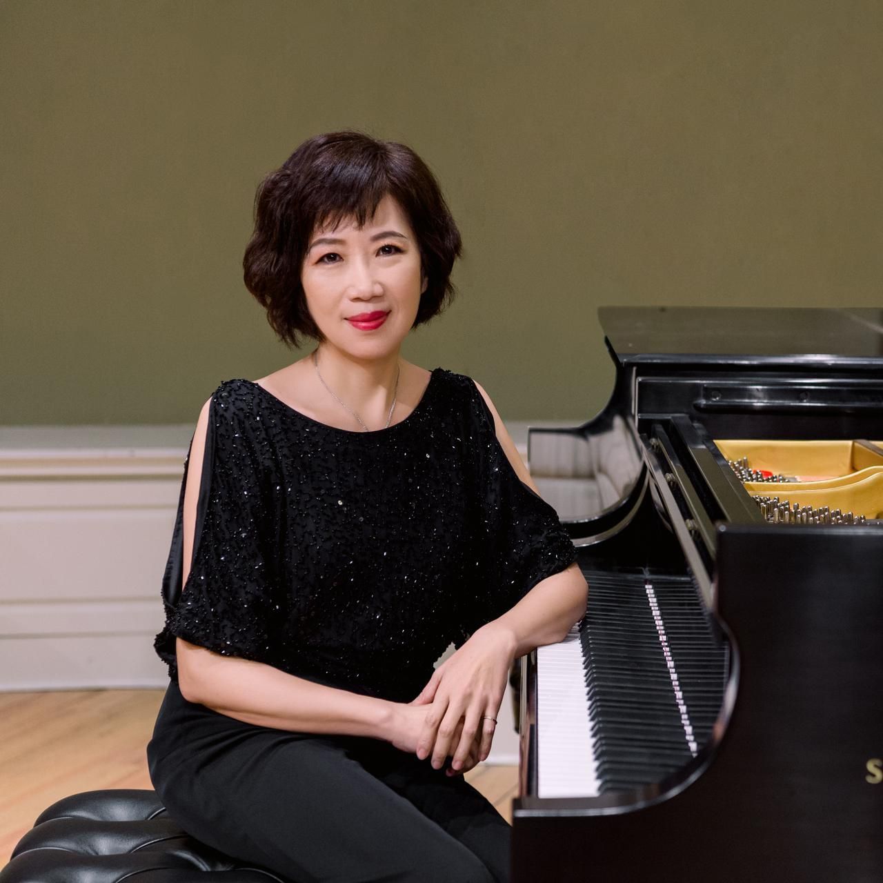 Dr. Fenia Chang